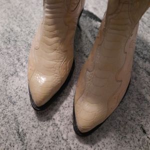 Tony Lama ostrich leg boots